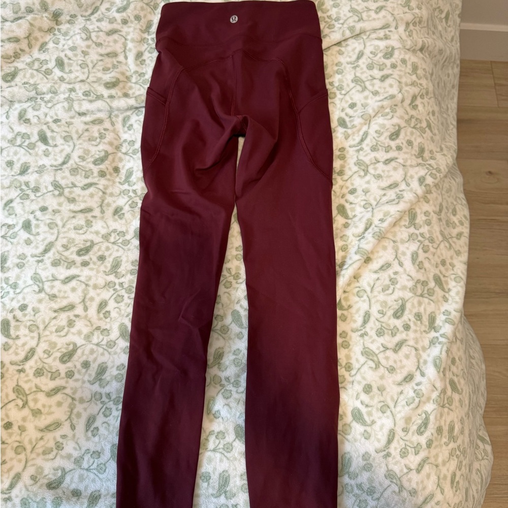 Invigorate High Rise 25” leggings in burgundy